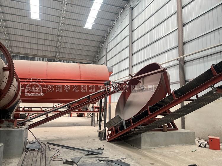 一套加工豬牛羊糞便有機(jī)肥機(jī)器多少錢(qián)?